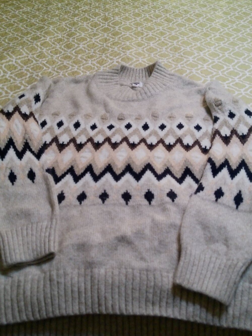 CROWN IVY SWEATER SIZE MED GOOD CONDITION